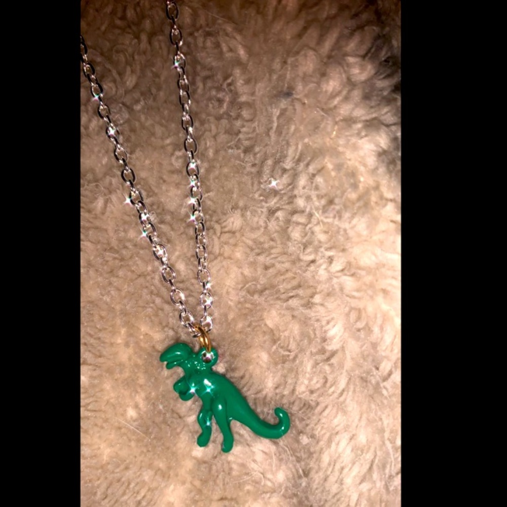 green dinosaur necklace 🦖💚